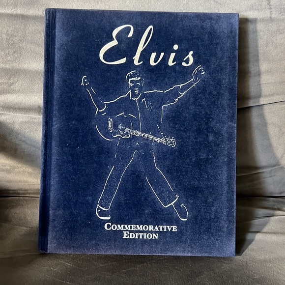 Elvis Gold Metallic Impression Collector Cards and Elvis Commemorative Book - Picture 9 of 12